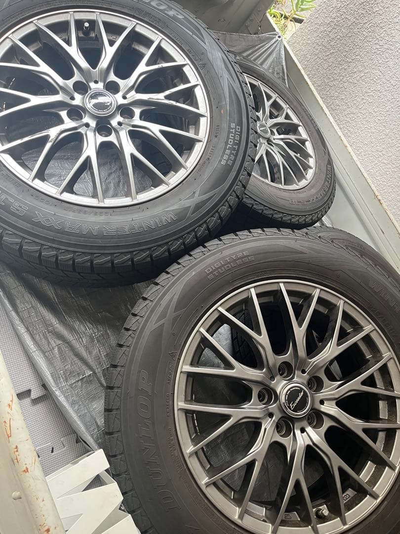バリ溝　ダンロップWHNTER MAXX 225/65R17スタッドレス