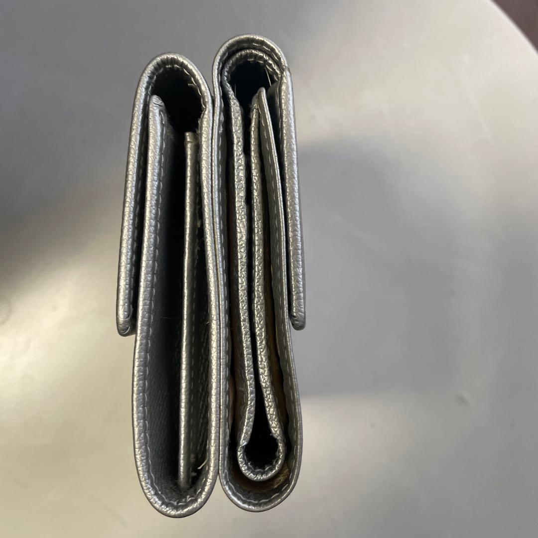 CHANEL シルバー 二つ折り財布