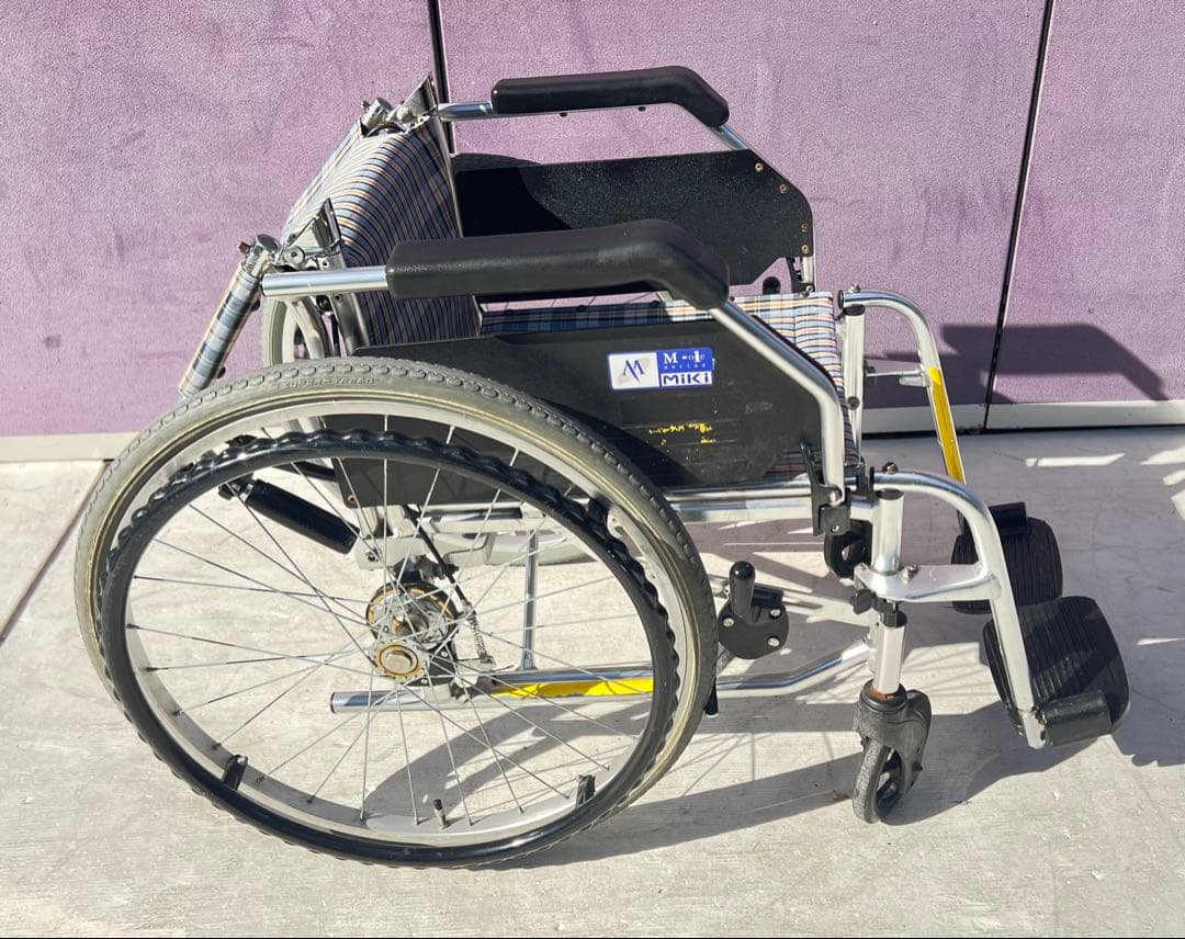 ミキ手動車椅子 チェック柄 自走用車椅子 バックポケット付き