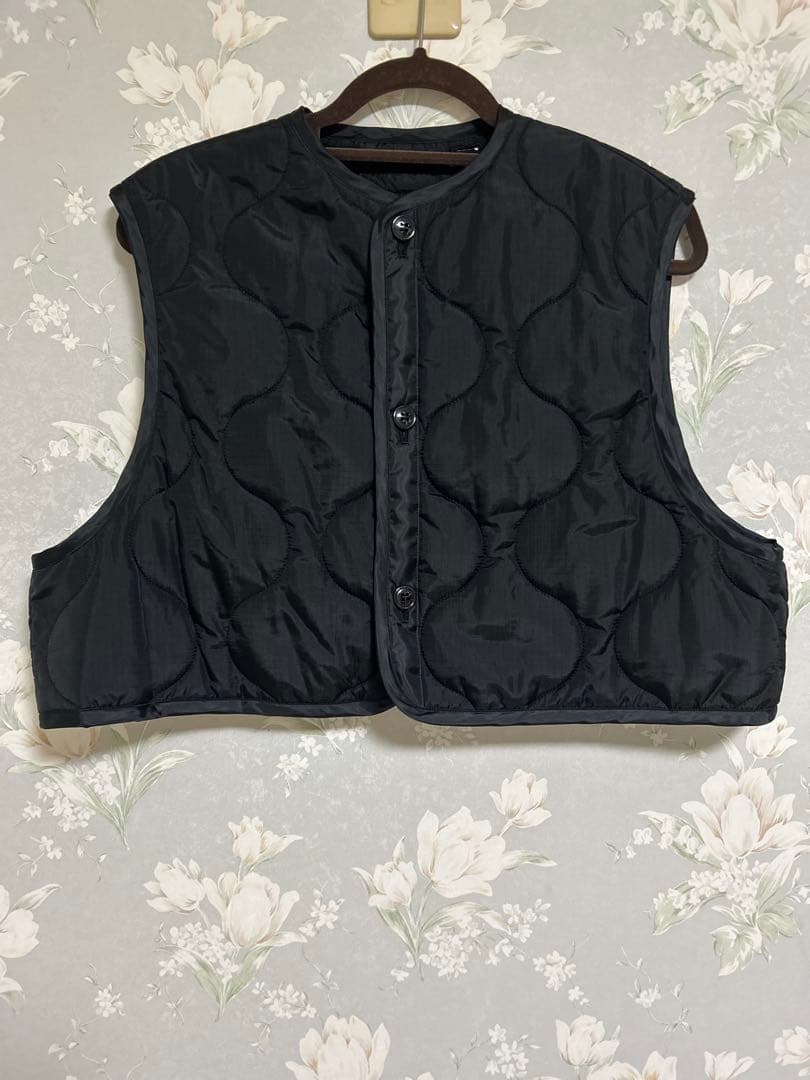 HYKEハイクQUILTED CROPPED VESTキルティングベスト