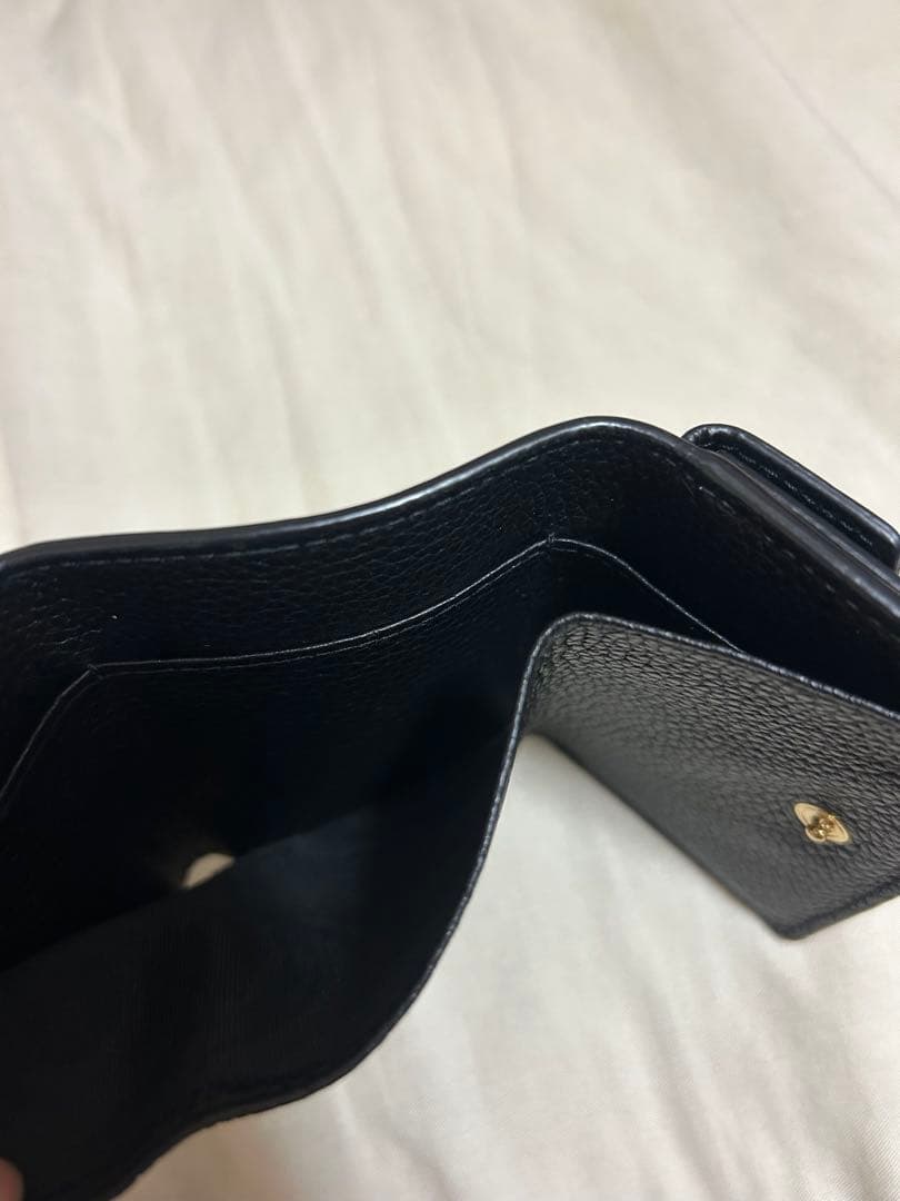 miumiu 三つ折り財布　ブラック