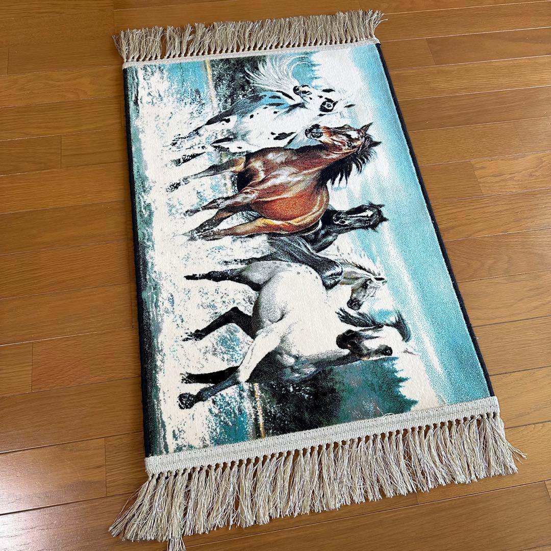 【新品未使用】絵画風絨毯　カーペット　玄関用　馬　玄関　廊下　絵画　イラン