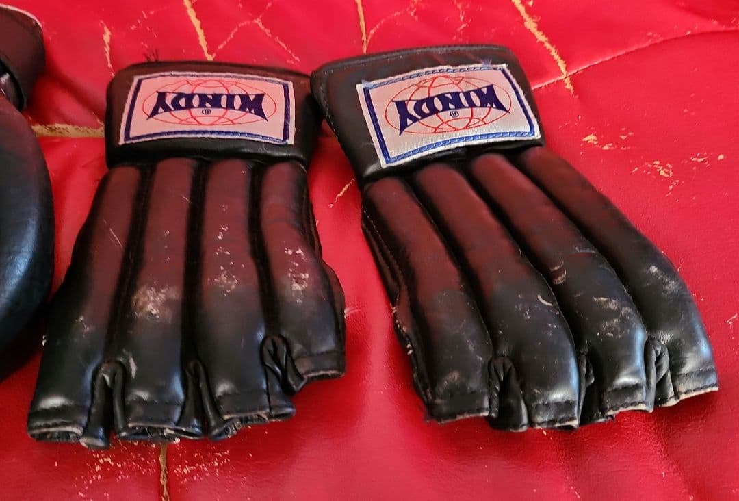 K　ボクシンググローブ　総合オープンフィンガーグローブ　セット