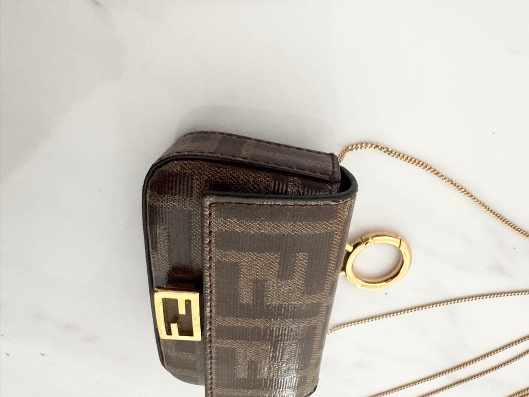 FENDI ナノ バゲット チャーム ブラウン PVCコーティングキャンバス