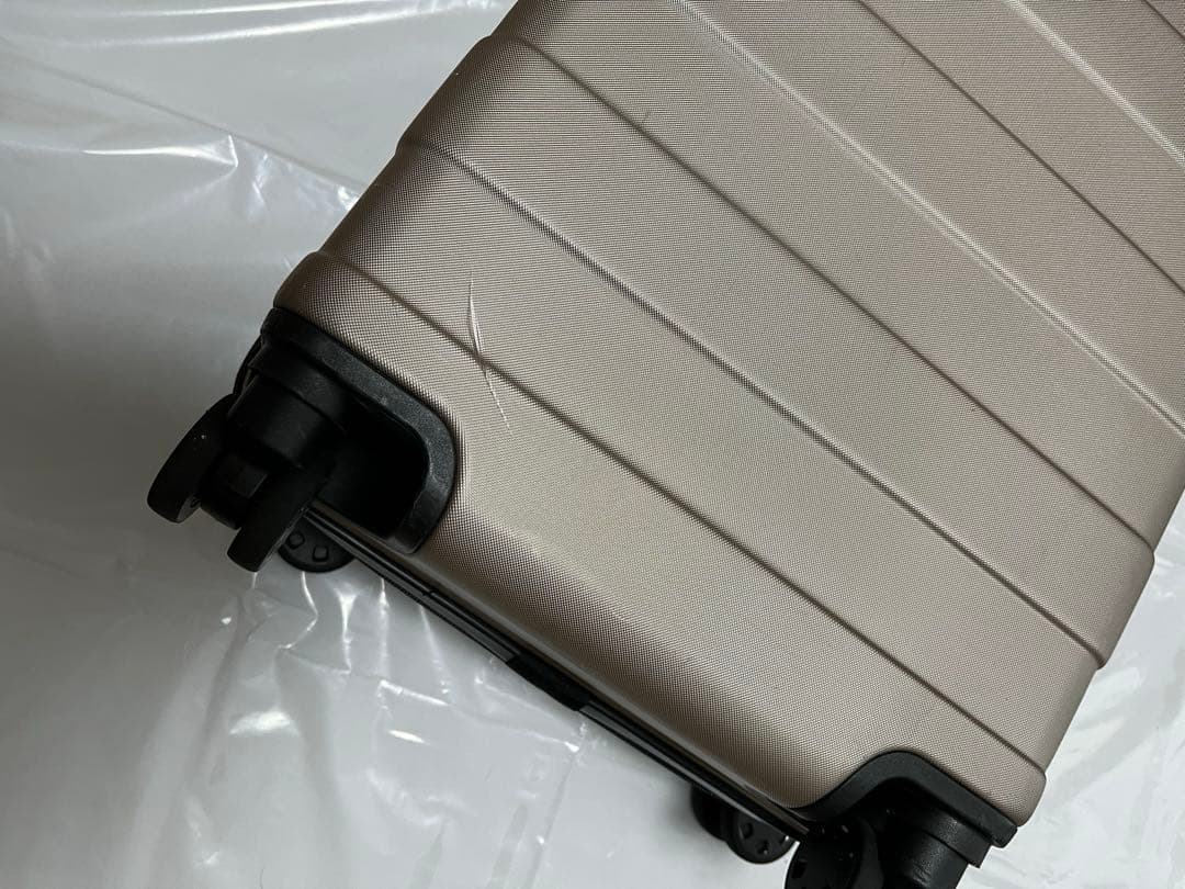 [無印良品] ストッパー付きハードキャリーケース 35 L