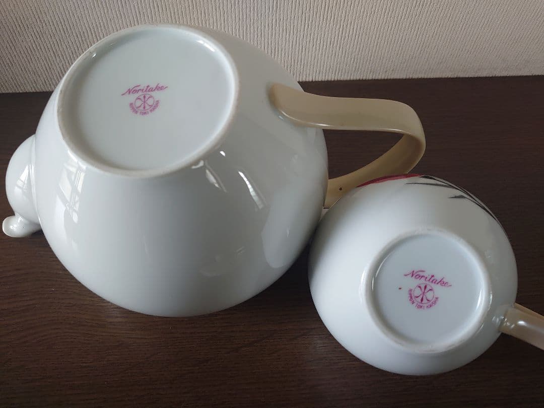 最終！Noritake/日本陶器會社 カーネーション柄ティーセット