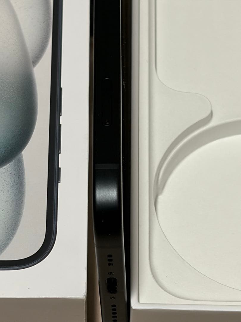 iPhone15 ブラック 128G SIMフリー