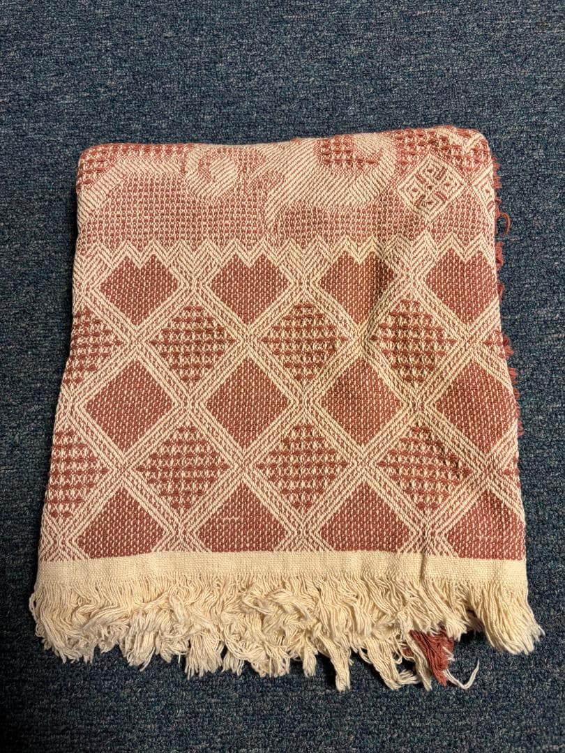 幾何学模様 大判ブランケット 赤色 アメリカ製