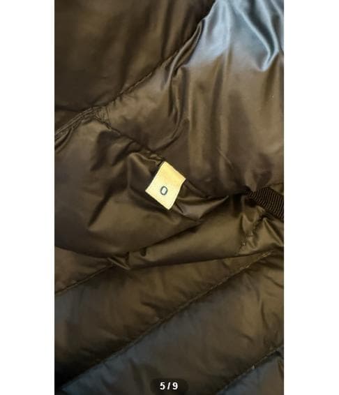 「かさかさ」　【美品】モンクレール ダウンベスト DORADE