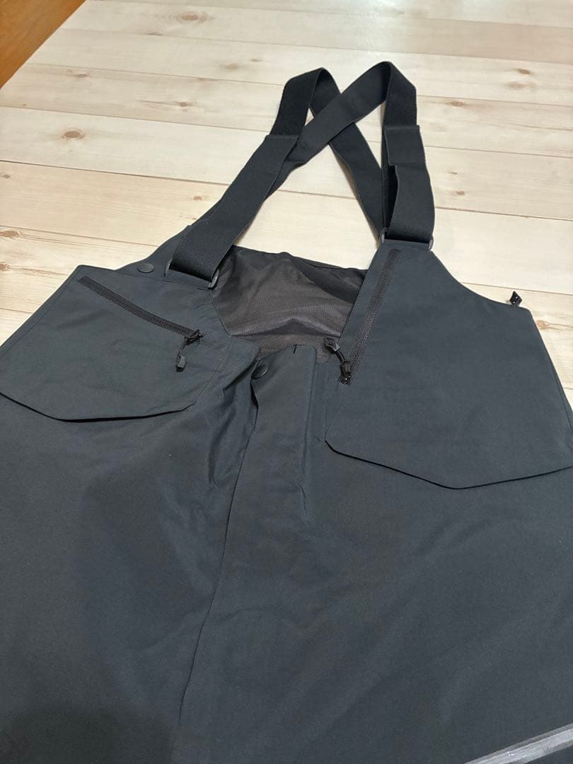 美品バートンAK457 GORE-TEX PRO ビブパンツ　Sサイズ
