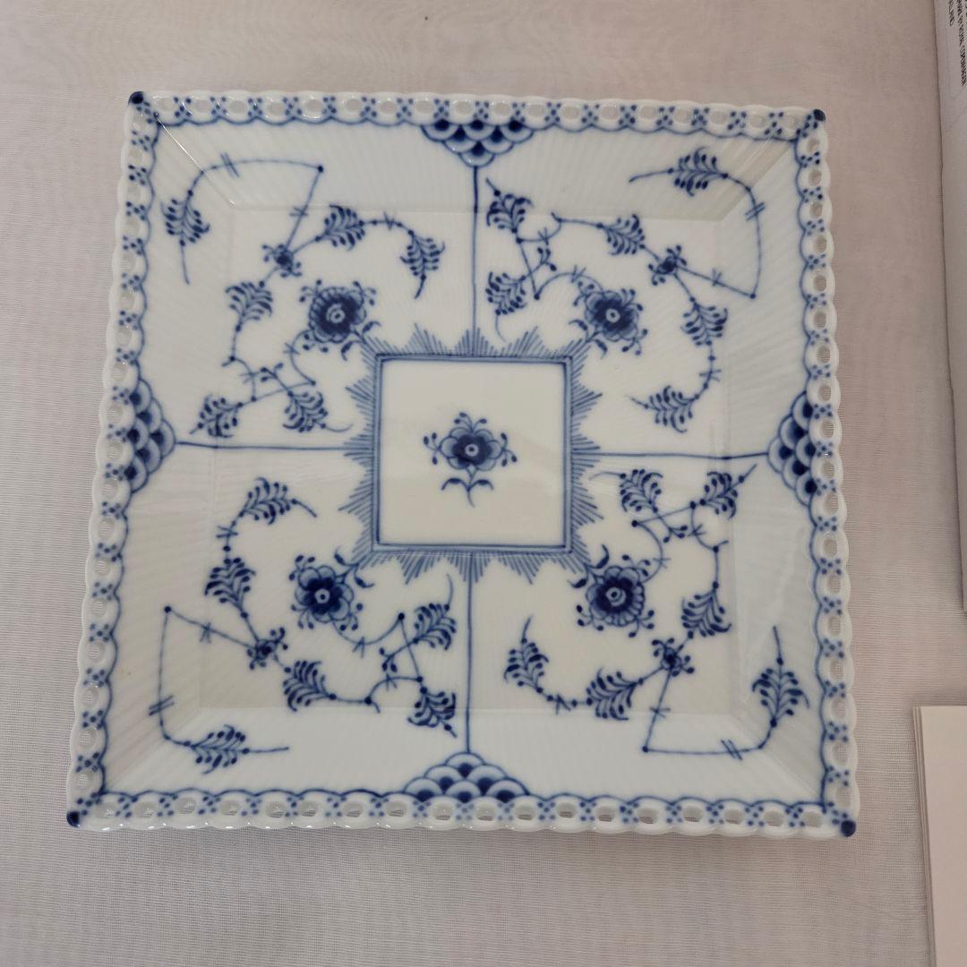 新品未使用　ロイヤルコペンハーゲン　フルレース14cmスクエアプレート