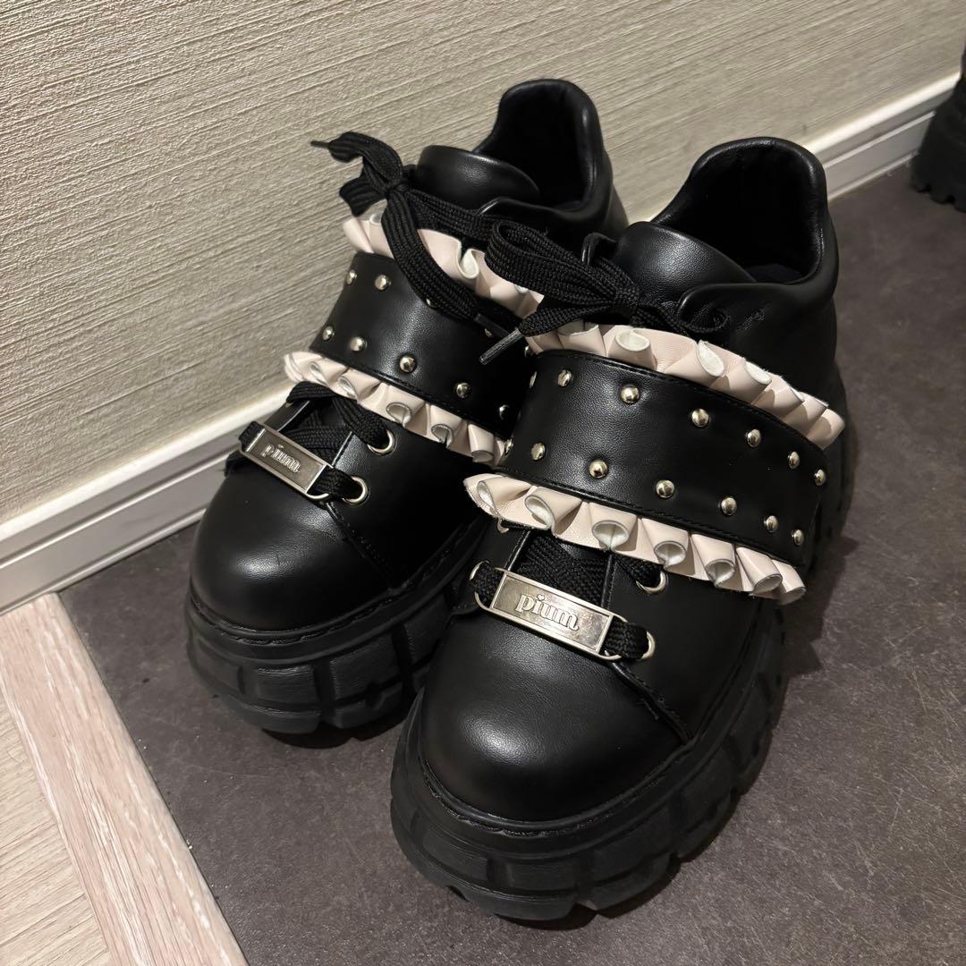 pium フリルベルトボリュームスニーカー M ピンク