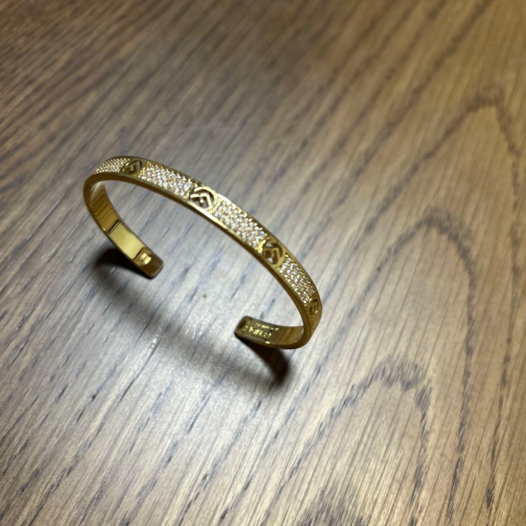 FENDI ゴールド ブレスレット　Ｍ