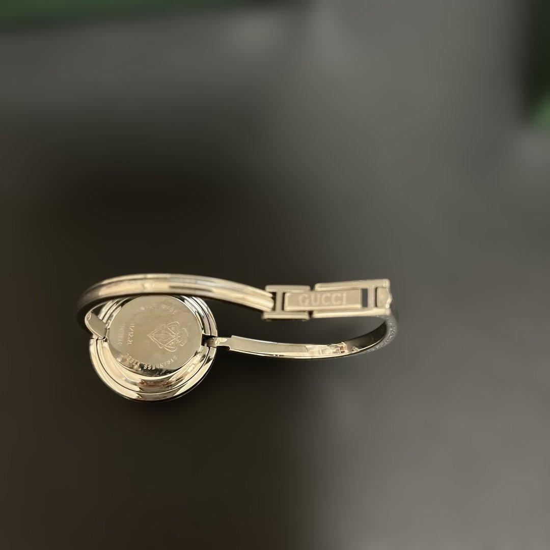 【美品】GUCCI　チェンジベゼル　シルバー　新品電池　レディース腕時計　稼働