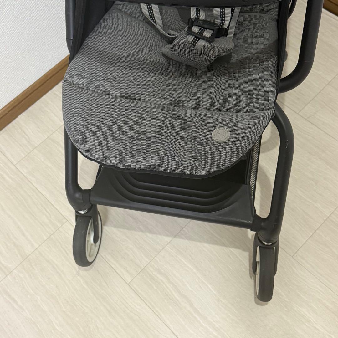 【美品】cybex EEZY B2グレー カップホルダー付き