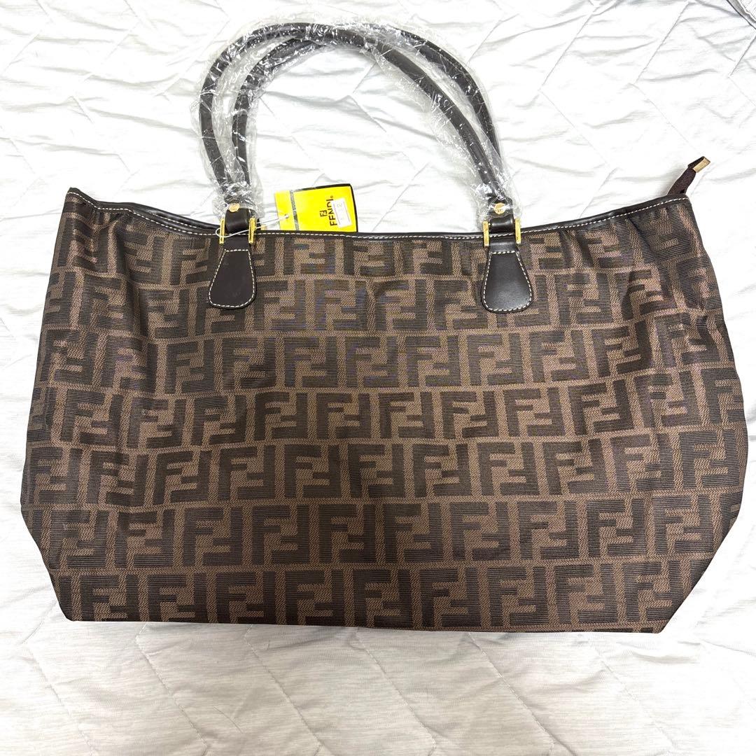 FENDI トートバッグ
