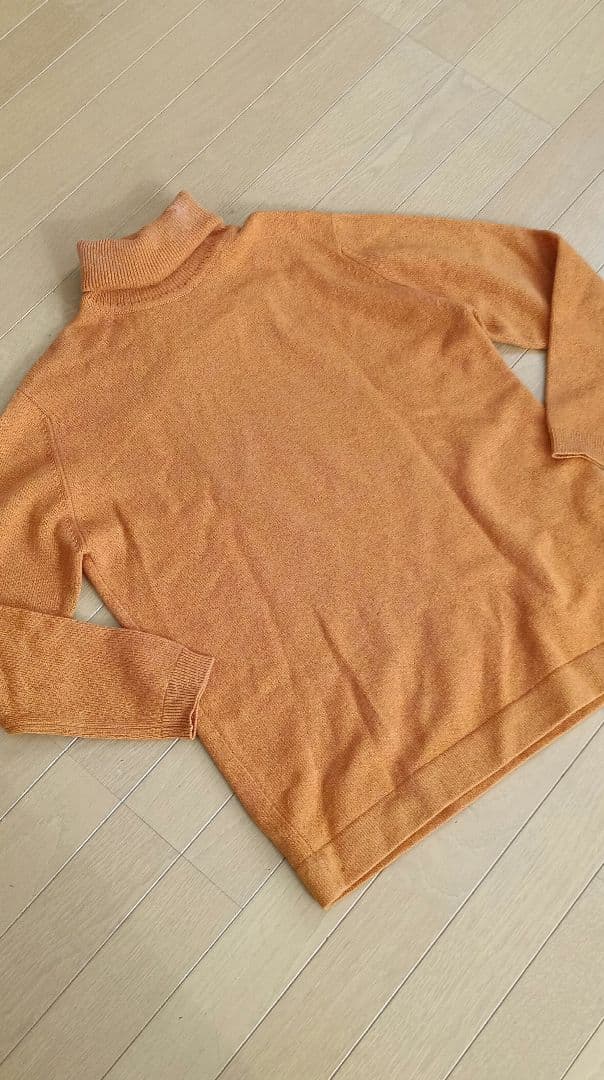 美品　HERMÈS 100%カシミヤタートル セーター　七分袖 　M　 オレンジ