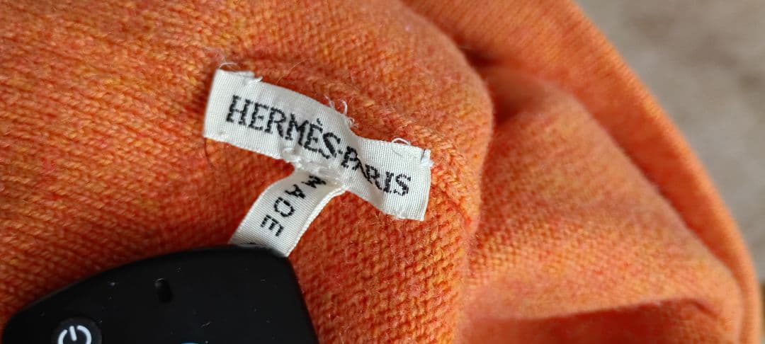 美品　HERMÈS 100%カシミヤタートル セーター　七分袖 　M　 オレンジ