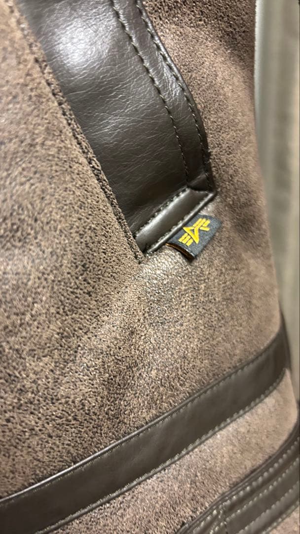 B-3 ムートンジャケット ALPHA INDUSTRIES ブラウン