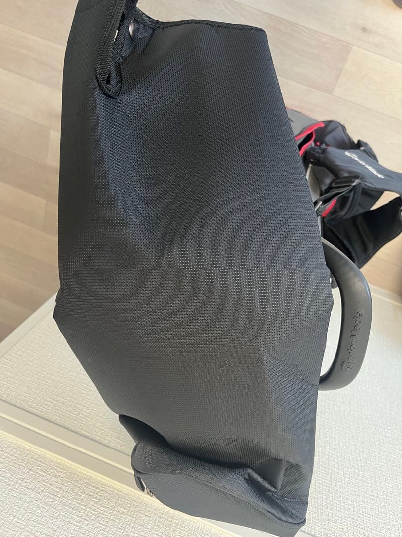 最終値引きTaylorMade スタンド式キャディバッグ ブラック・レッド