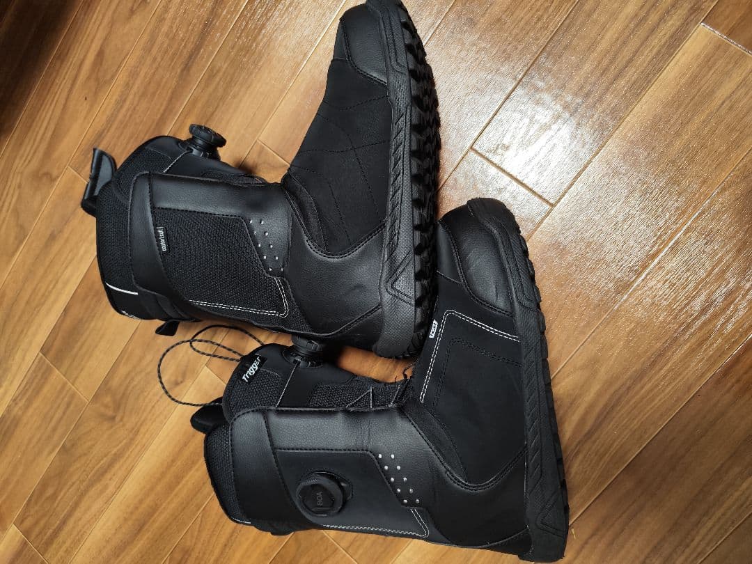 スノーボードブーツ HEAD TRIGGER LYT BOA FOCUS