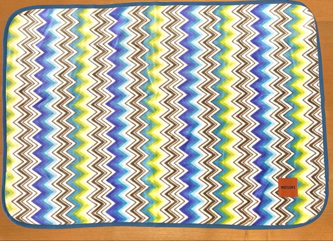ミッソーニ　お膝掛け　MISSONI 新品未使用　クォーターケット　日本製