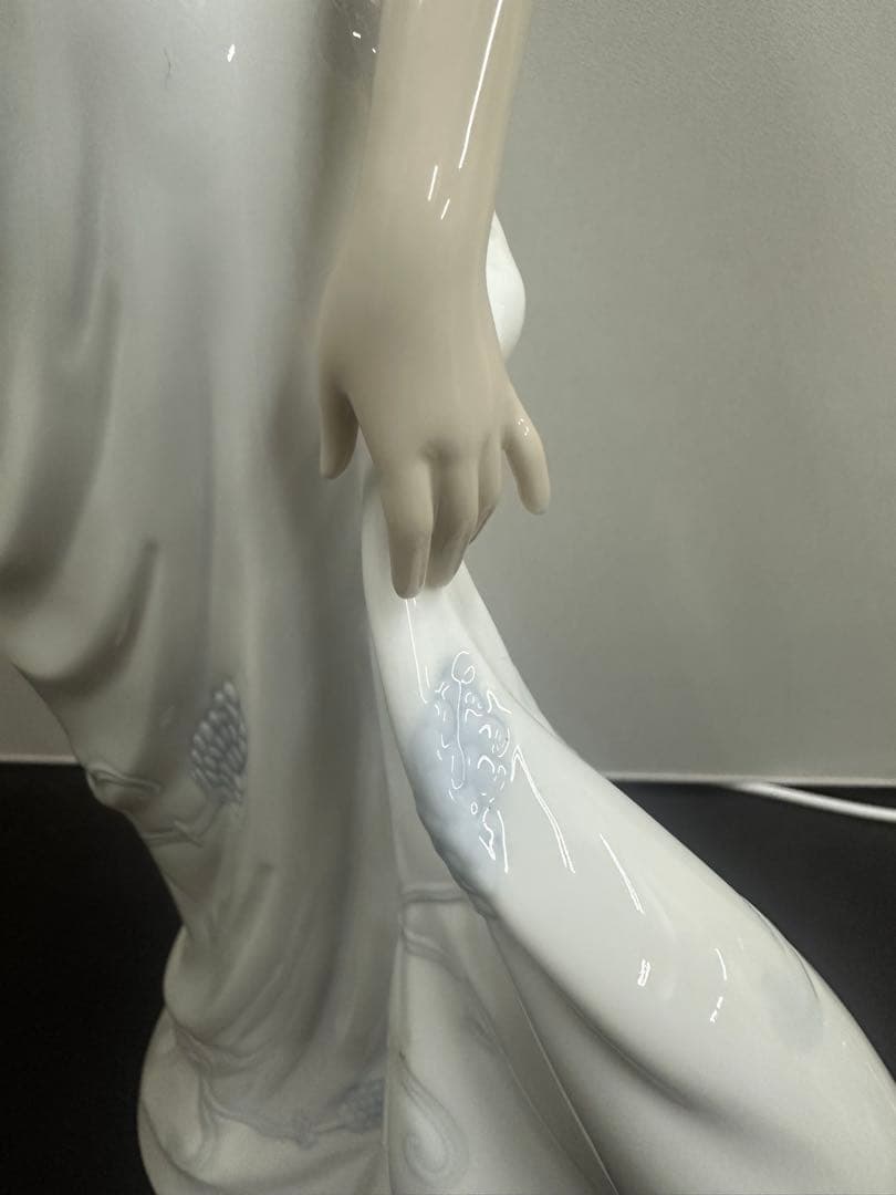 LLADRO リヤドロ 【甘い香り】6918