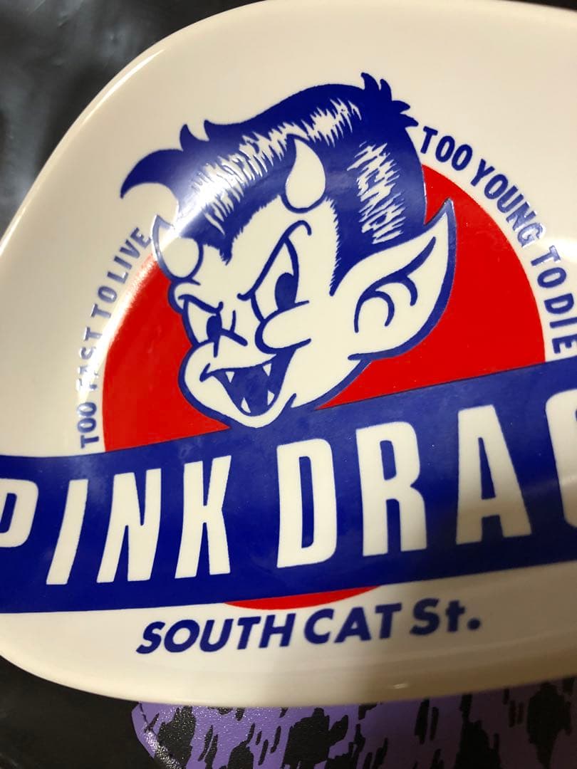 オマケつき レア 当時物 ピンクドラゴン エンジェル柄 灰皿 creamsoda