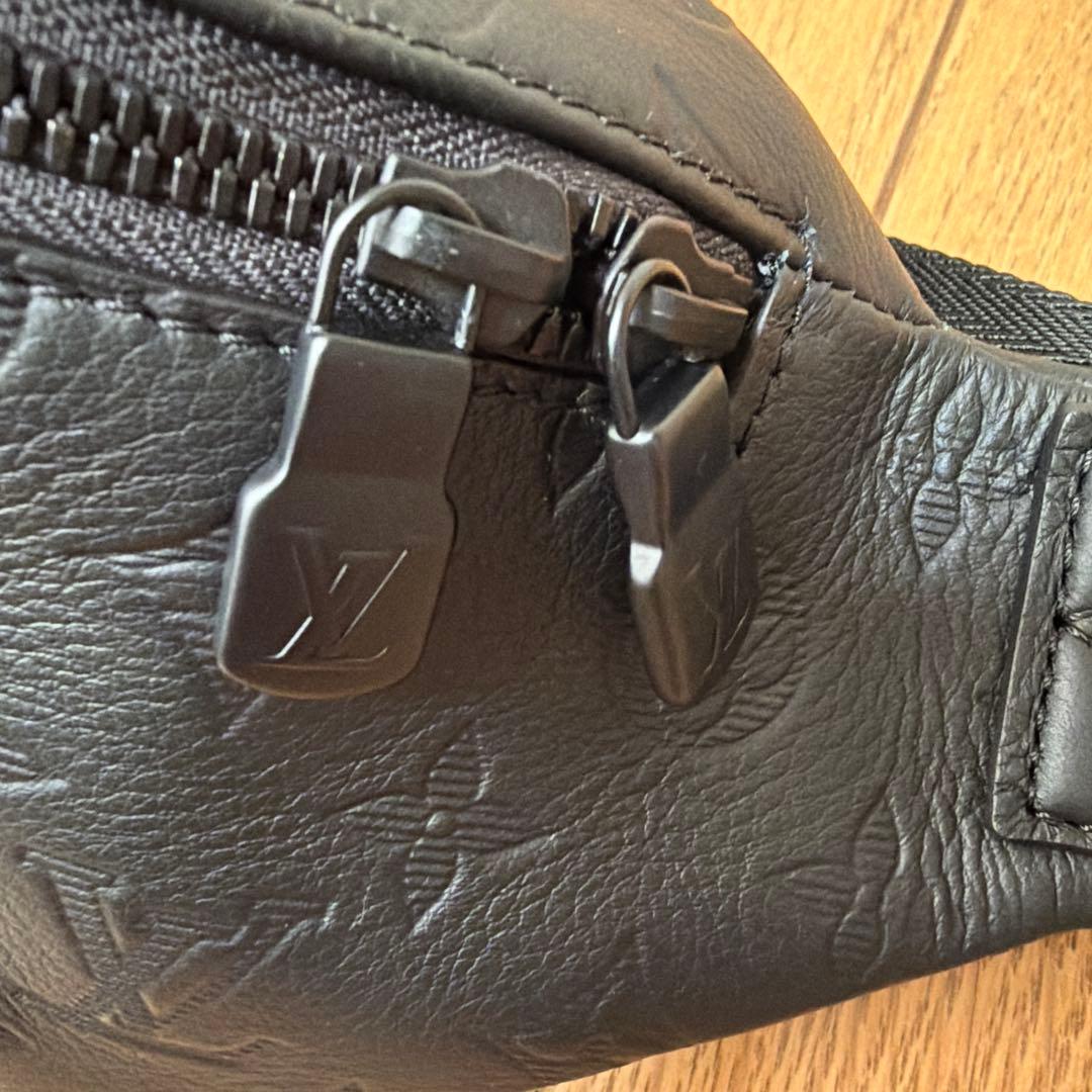LOUIS VUITTON ルイヴィトン