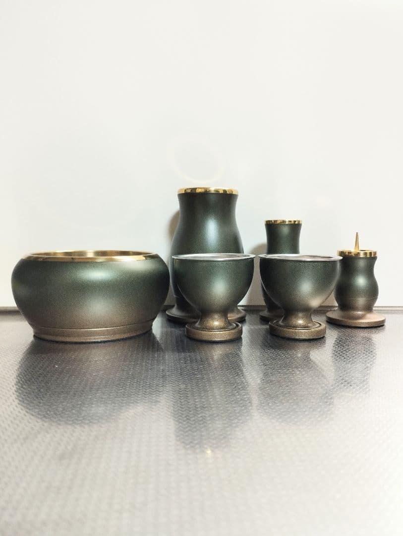 値下げ【新品・未使用】モダン仏具セット3.0寸緑茶マット