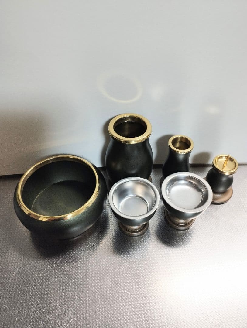 値下げ【新品・未使用】モダン仏具セット3.0寸緑茶マット