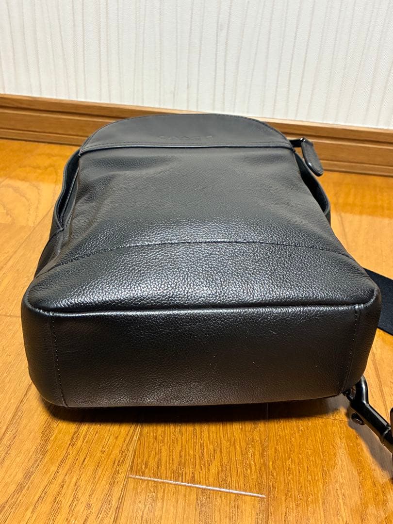 COACH コーチ ブラックレザー ボディバック スリングバック 本革