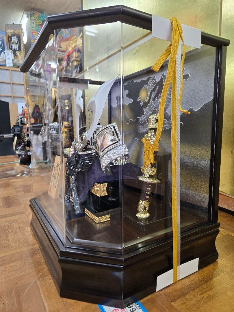 【展示品限り】五月人形　兜　鍬形　ケース飾り　※閉店セール　K30