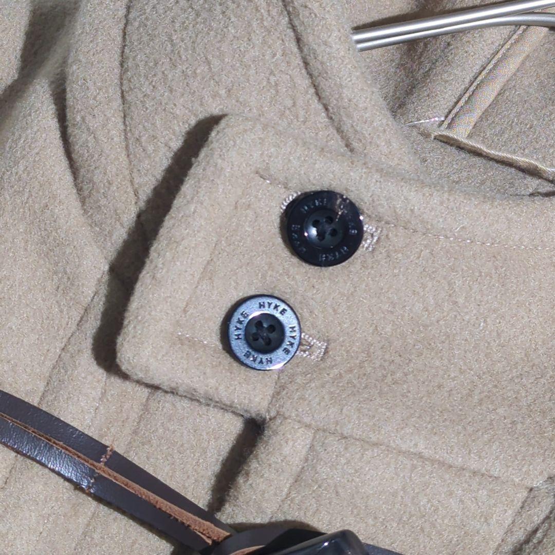 HYKE ダッフルコート ロゴ入りトグル ロングコート グレージュ