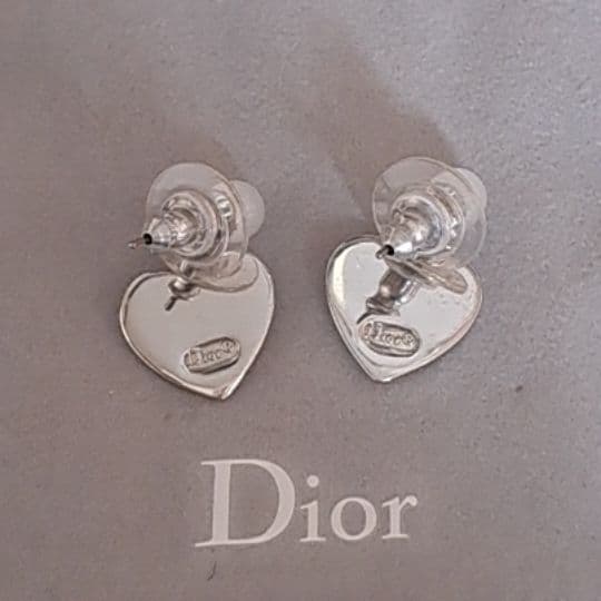 バレンタインSALE ディオールピアス ハート ロゴパール シルバー 美品