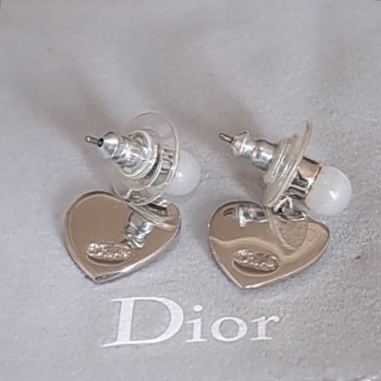 バレンタインSALE ディオールピアス ハート ロゴパール シルバー 美品
