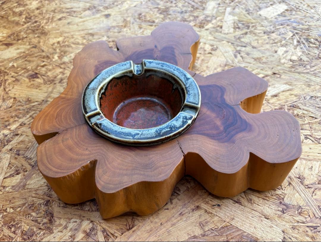 天然木の花びら型灰皿　ヴィンテージ灰皿