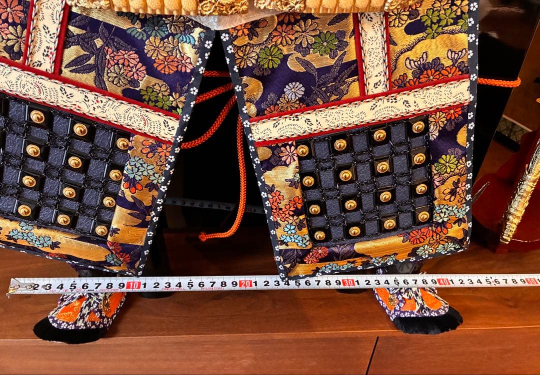 五月人形 武士の鎧兜・弓太刀・箔押金屏風　セット