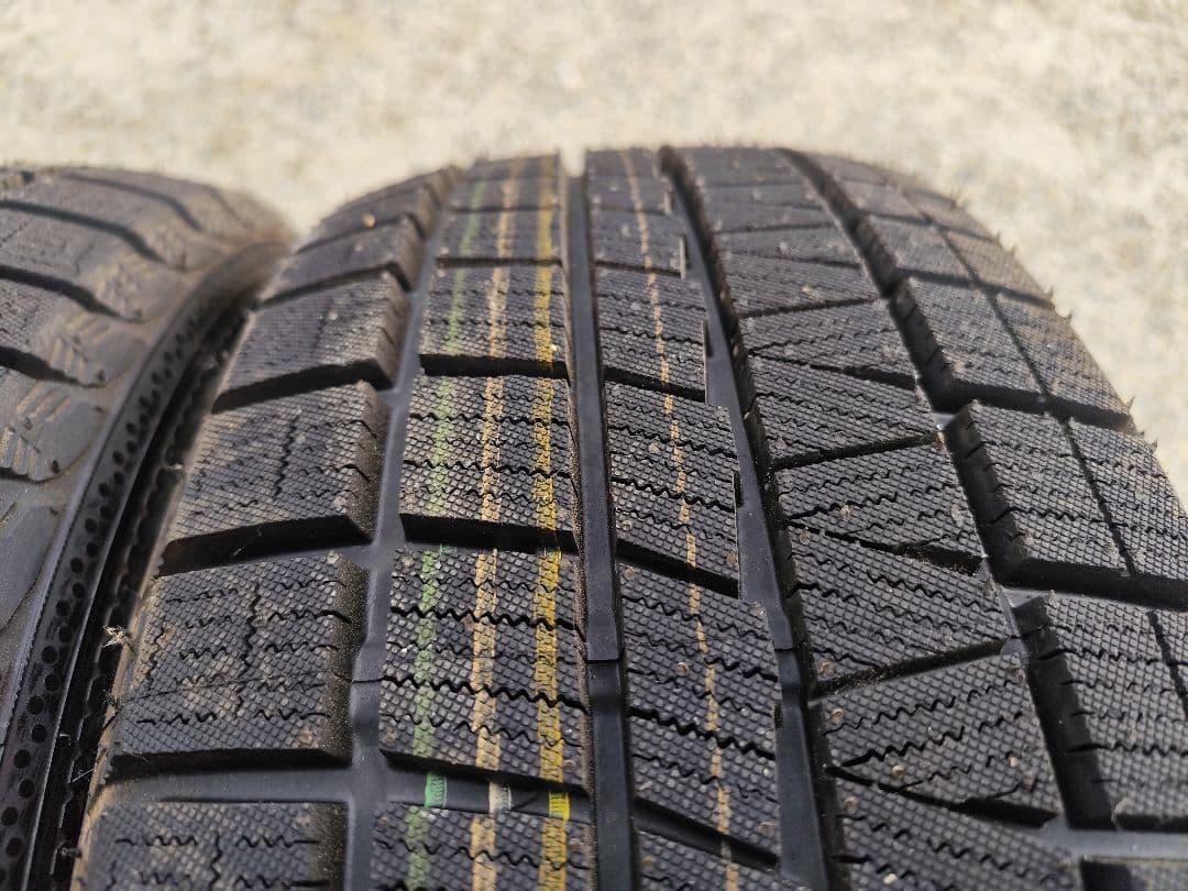 Nankang ESSN-1 215/55R17 スタッドレスタイヤ