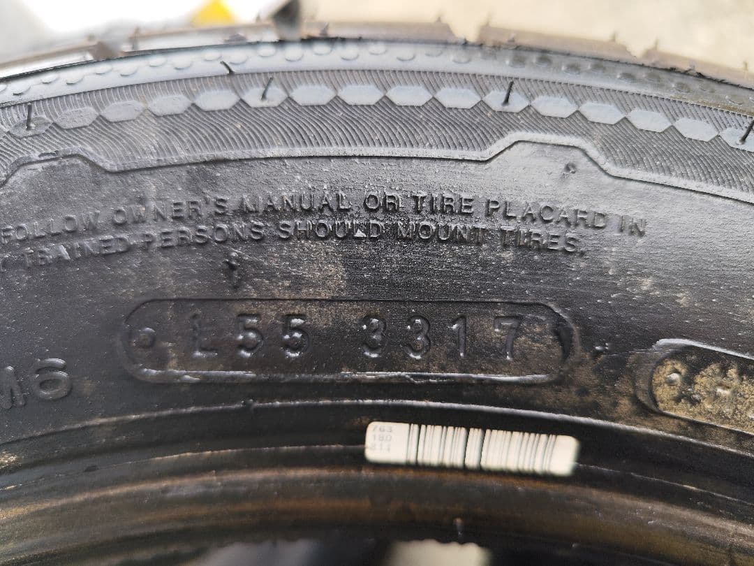Nankang ESSN-1 215/55R17 スタッドレスタイヤ