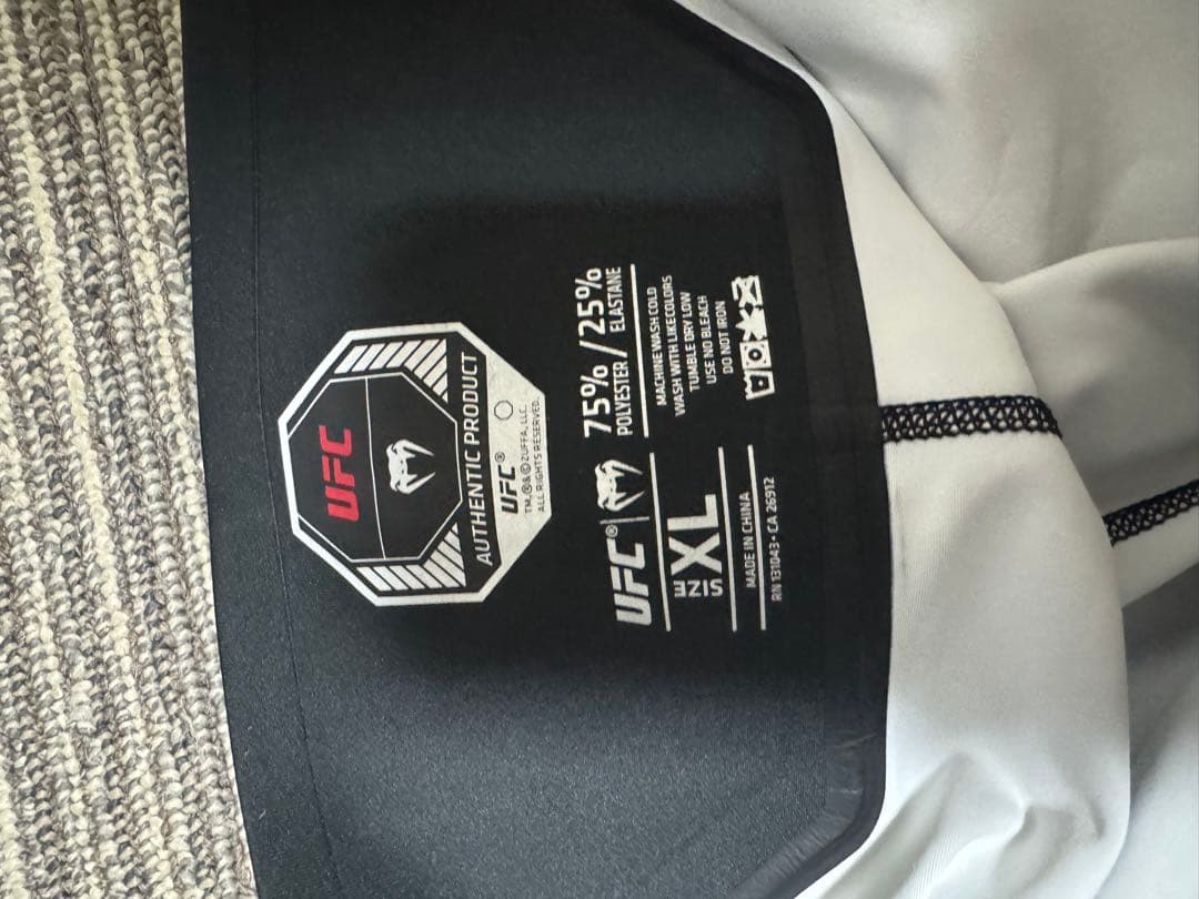 年内限定価格！UFC Venum限定版！アデサニヤ　ファイトショーツパンツ