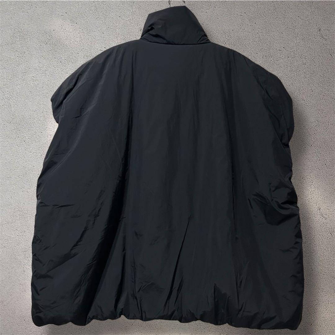 新品 訳あり anuke Volume Over Vest ブラック 38