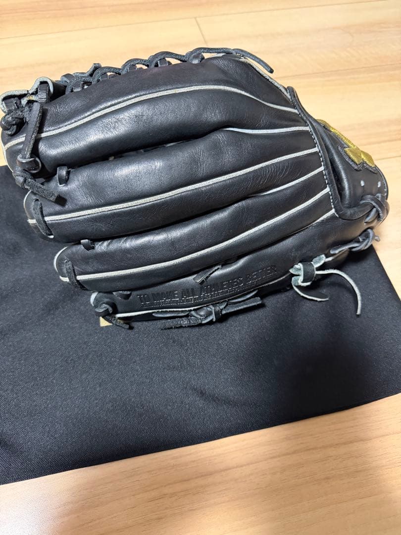 Under Armour 軟式グローブ 黒