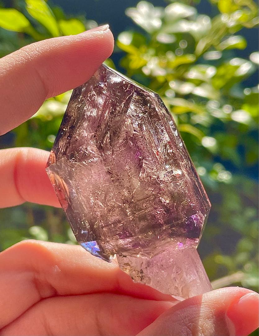 虹入り！アメジストスーパーセブン 骸骨水晶　アメジストエレスチャル　原石　天然石