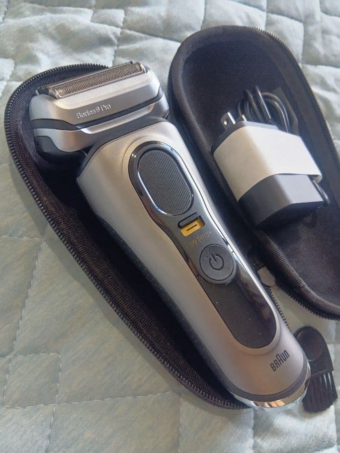 ブラウン最高峰最上位モデル Pro+ 9567cc洗浄器対応モデル新品未使用❣️