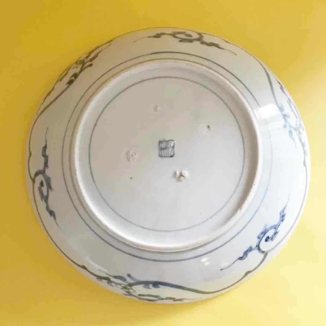 骨董染付松竹梅たこ唐草文様深大皿