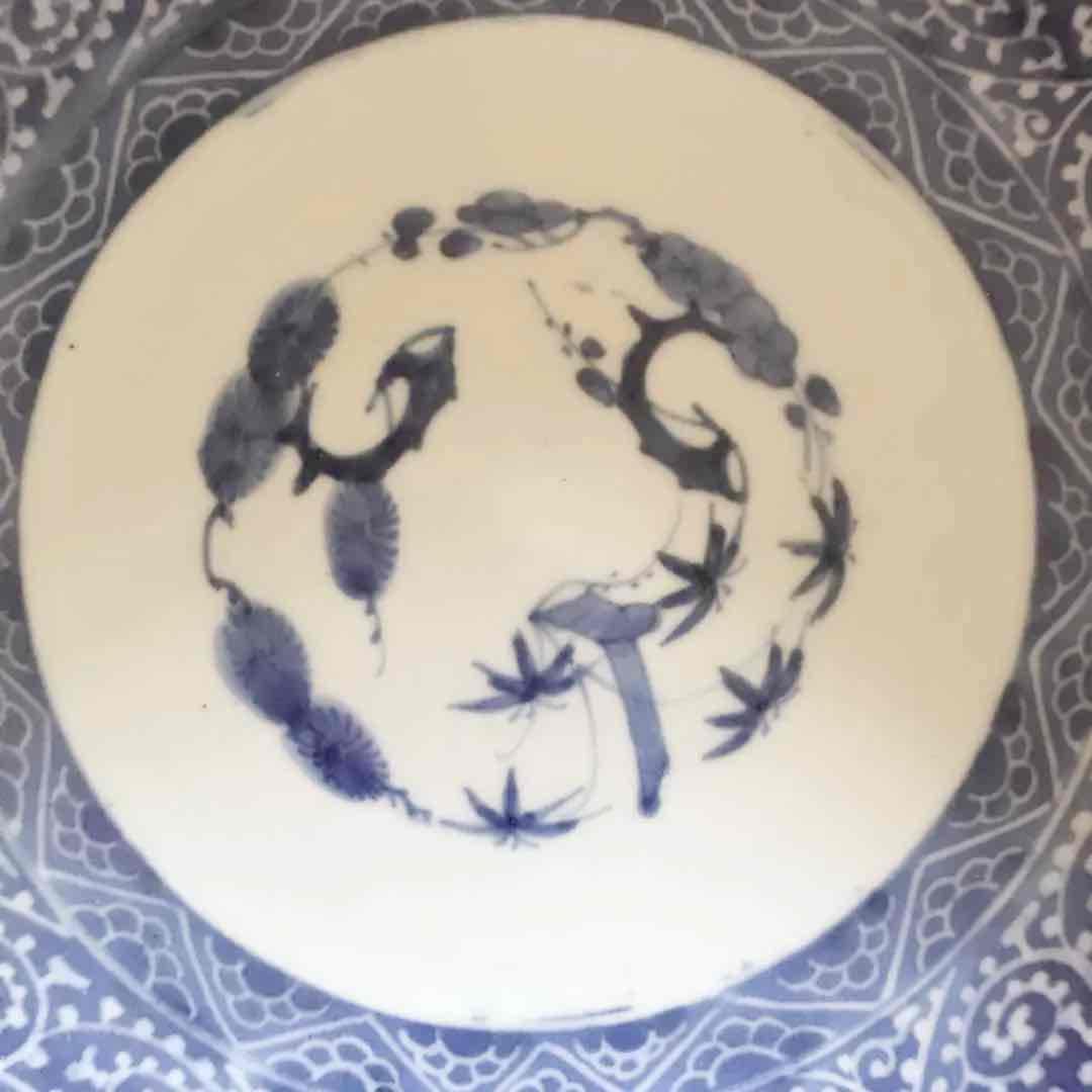 骨董染付松竹梅たこ唐草文様深大皿