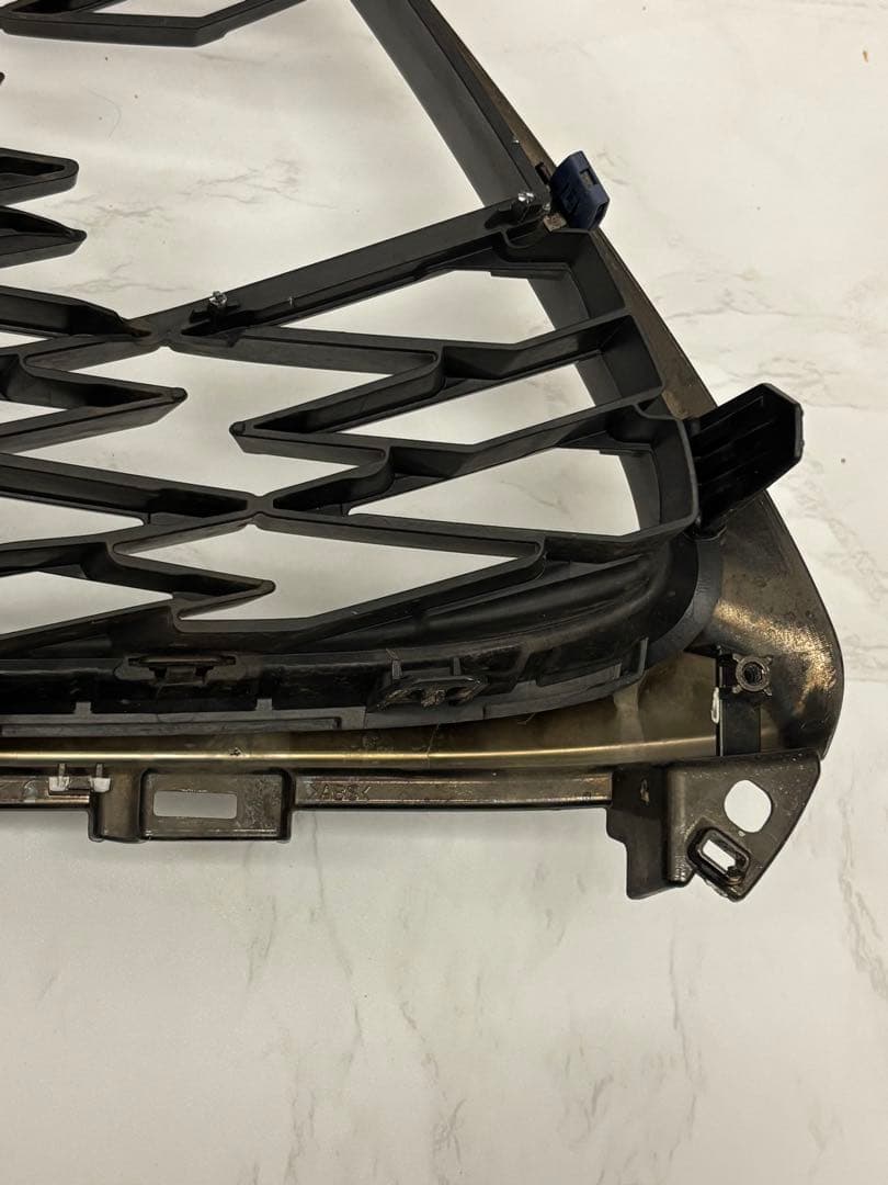 レクサスRX　Fスポーツ仕様グリル