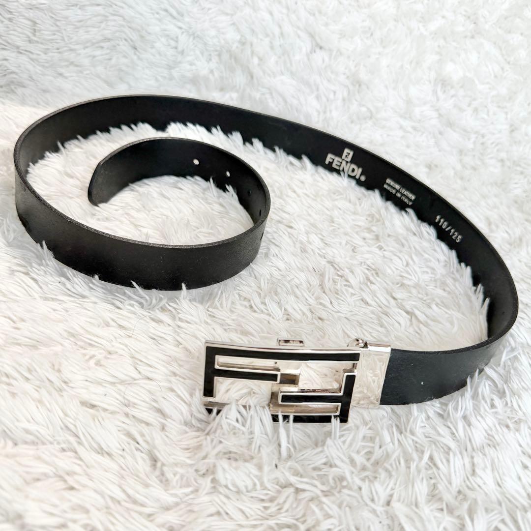 【極美品】フェンディ ベルト ズッカ ロゴ シルバー メンズ レザー ブラック