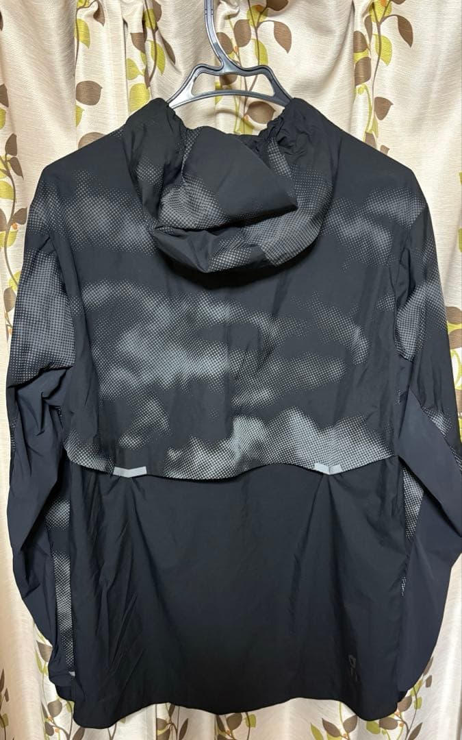 ウォーキング・ランニングウェア On Weather Jacket Lumos